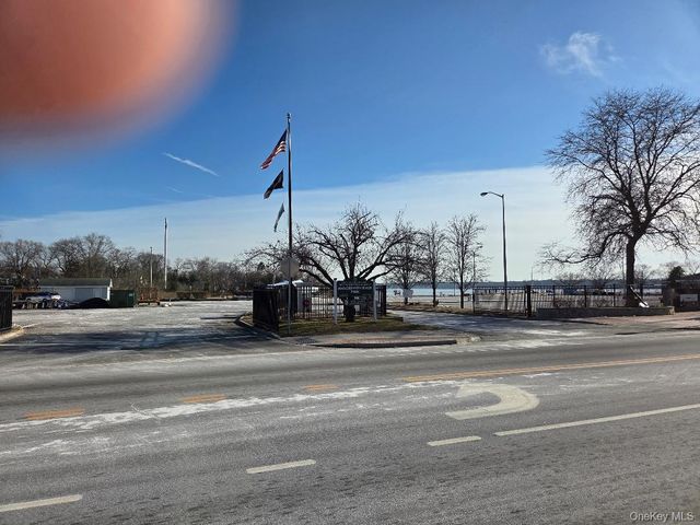 117 Manorhaven Boulevard, Port Washington, NY 11050