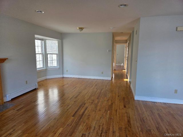 117 Manorhaven Boulevard, Port Washington, NY 11050