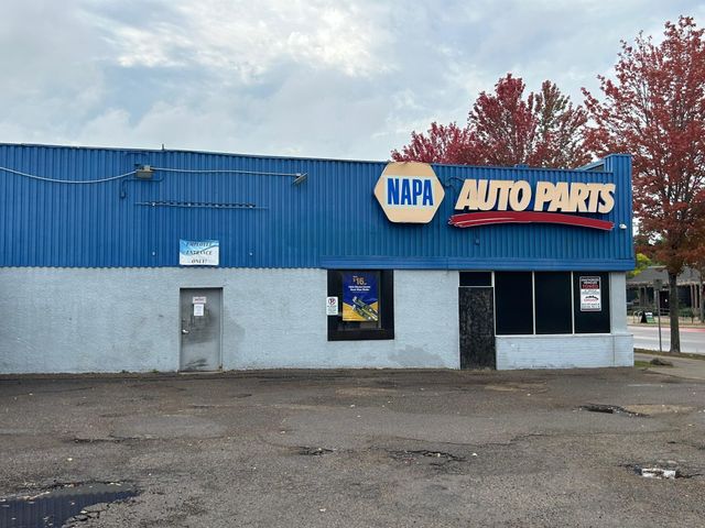 3307 E Lake Street, Minneapolis, MN 55406