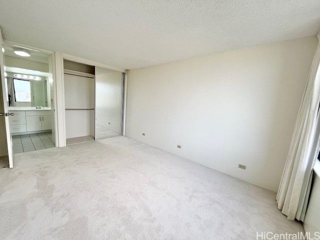 411 Hobron Lane 3208, Honolulu, HI 96815