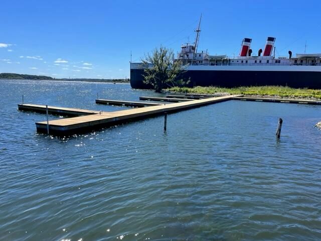 197 Joslin Cove Drive, Manistee, MI 49660