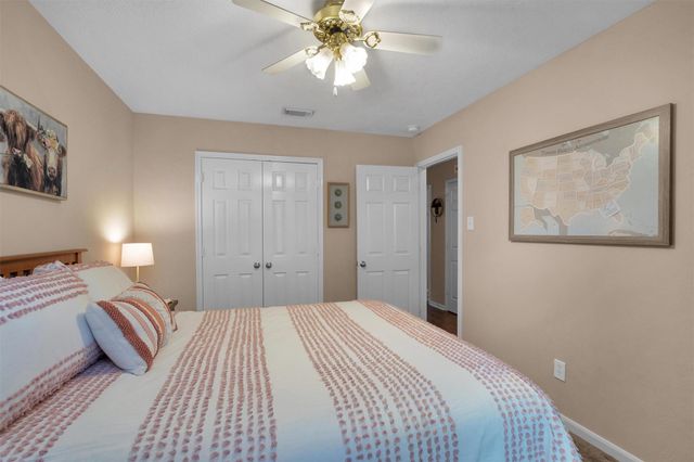 8962 W Buffalo Circle, Willis, TX 77378