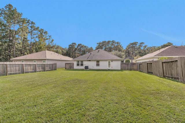 8962 W Buffalo Circle, Willis, TX 77378