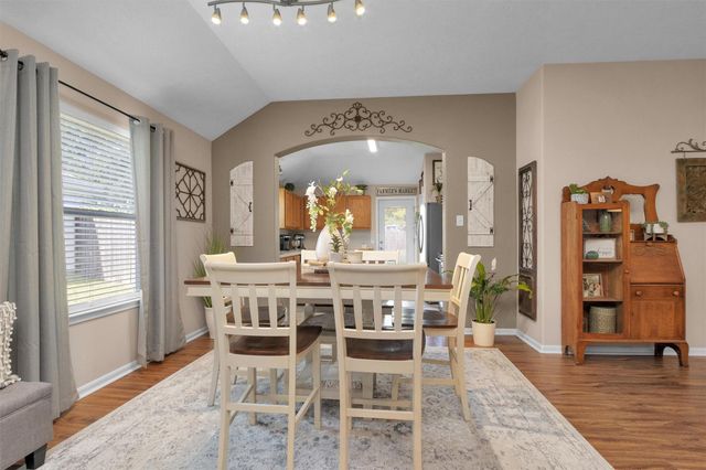 8962 W Buffalo Circle, Willis, TX 77378