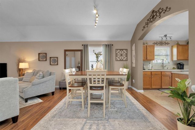 8962 W Buffalo Circle, Willis, TX 77378