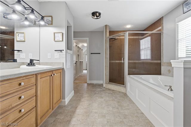 10806 Ellison Creek Drive, Concord Twp, OH 44077