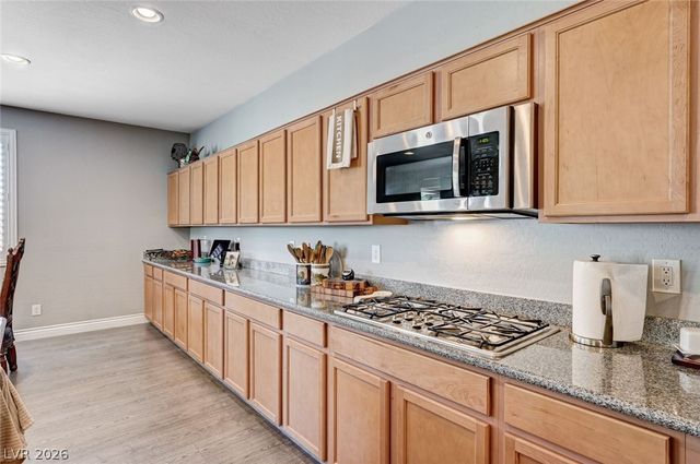 124 Nola Stream Court, Las Vegas, NV 89183