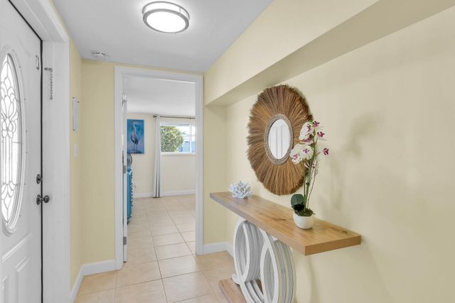 171 10Th Street, Key Colony, FL 33051