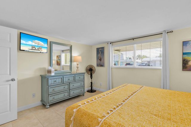 171 10Th Street, Key Colony, FL 33051