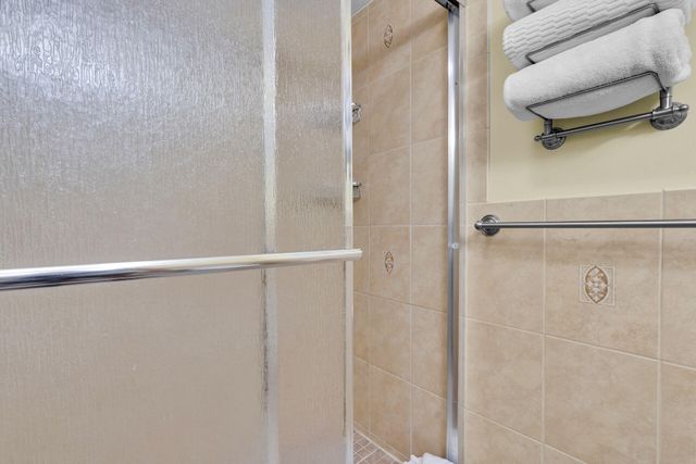 171 10Th Street, Key Colony, FL 33051