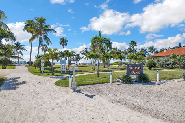 171 10Th Street, Key Colony, FL 33051