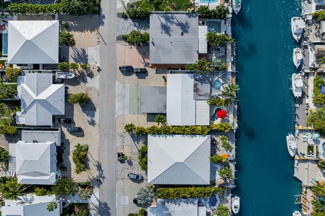 171 10Th Street, Key Colony, FL 33051