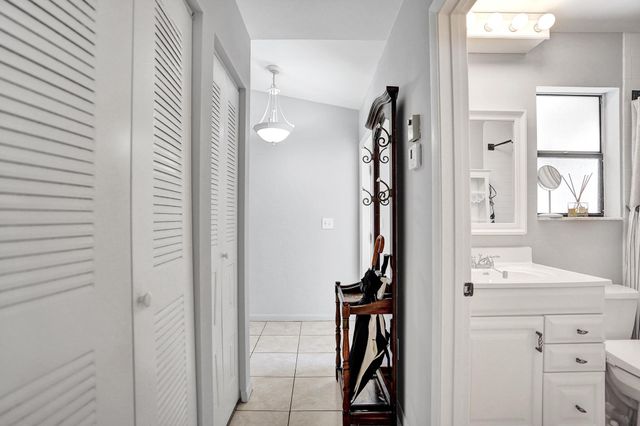 3080 NW 6th Street, Delray Beach, FL 33445