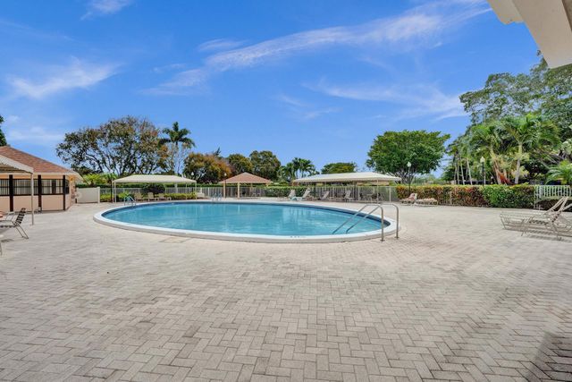 3080 NW 6th Street, Delray Beach, FL 33445