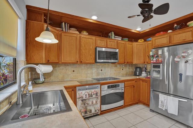 3080 NW 6th Street, Delray Beach, FL 33445