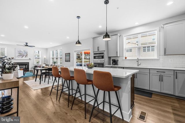 6416 MEADOWS LN, Columbia, MD 21045