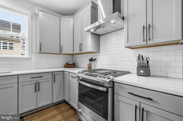 6416 MEADOWS LN, Columbia, MD 21045