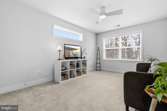 6416 MEADOWS LN, Columbia, MD 21045