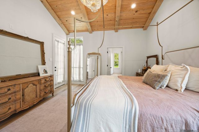 6964 Hunters Way, Denham Springs, LA 70726