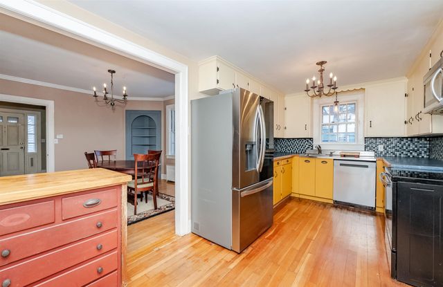 27 Broad Street, Rochester, NH 03867