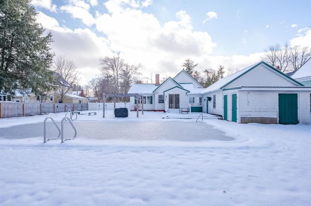 27 Broad Street, Rochester, NH 03867