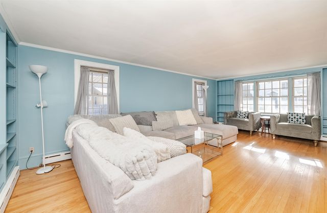 27 Broad Street, Rochester, NH 03867