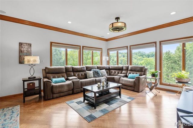 287 Larimore Valley Drive, Wildwood, MO 63005