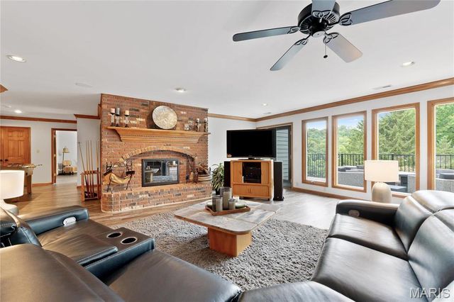 287 Larimore Valley Drive, Wildwood, MO 63005
