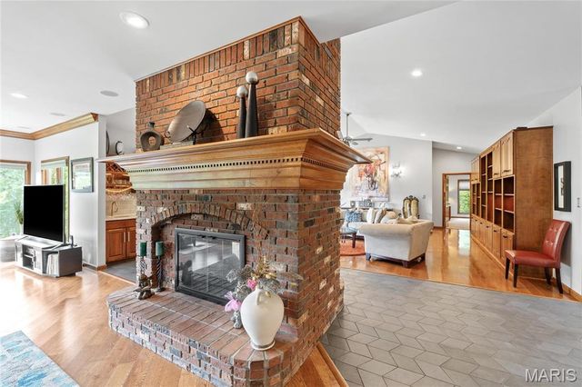287 Larimore Valley Drive, Wildwood, MO 63005