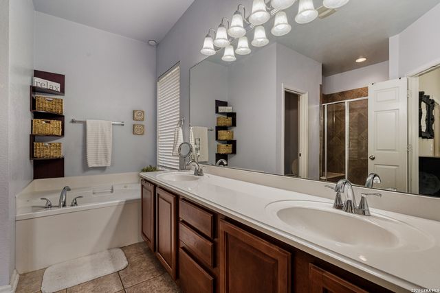 10539 Rainbow View, Helotes, TX 78023