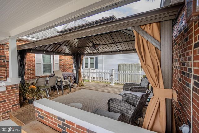 328 W ELM AVE, Hanover, PA 17331