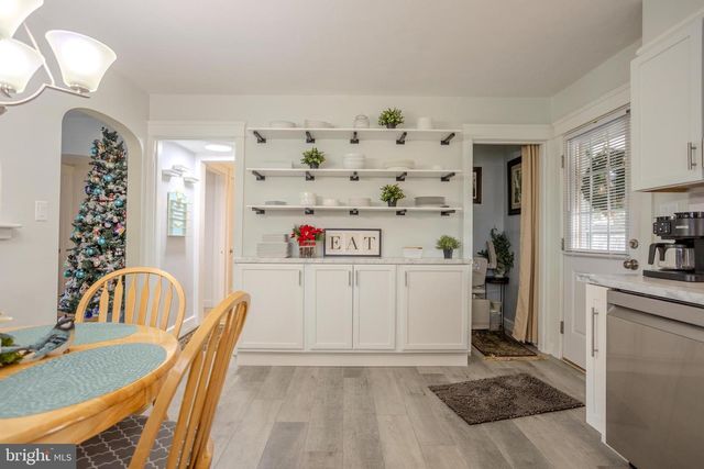 328 W ELM AVE, Hanover, PA 17331