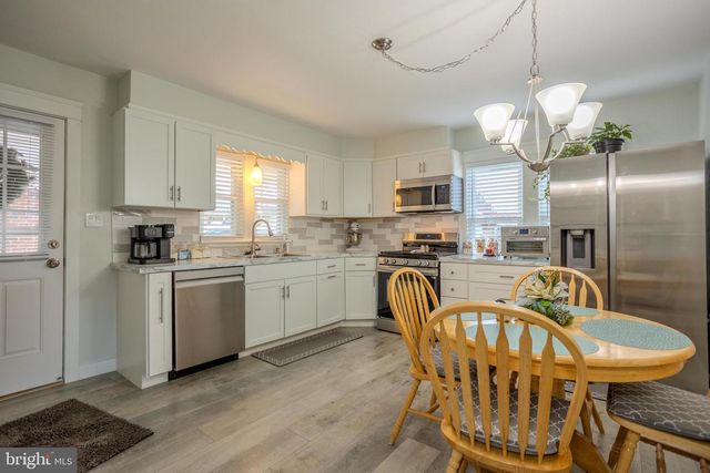 328 W ELM AVE, Hanover, PA 17331