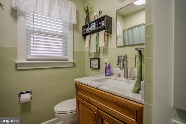 328 W ELM AVE, Hanover, PA 17331