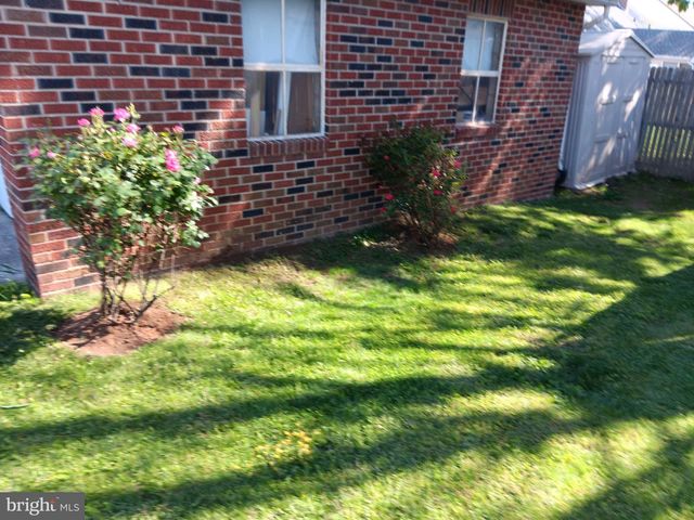 328 W ELM AVE, Hanover, PA 17331