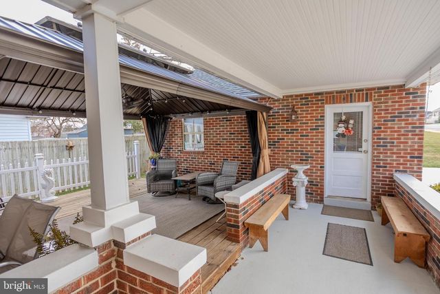 328 W ELM AVE, Hanover, PA 17331