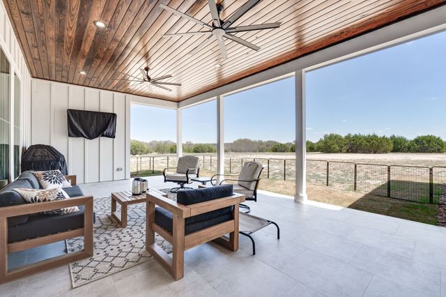 305 Willow Oak, Goldthwaite, TX 76844