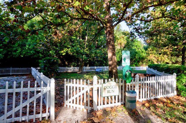 5025 Fairways Circle B-206, Vero Beach, FL 32967