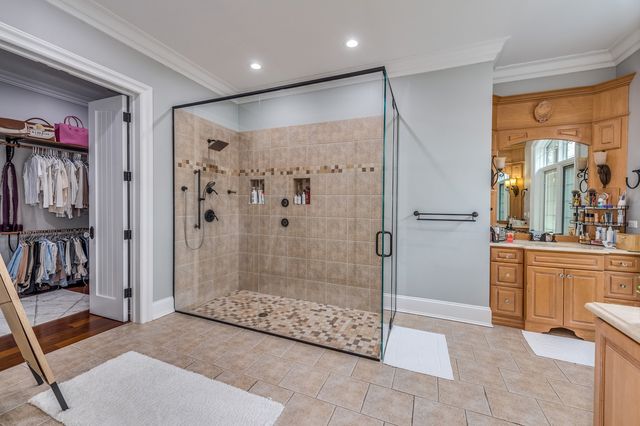 217 Haman Road, Inverness, IL 60010