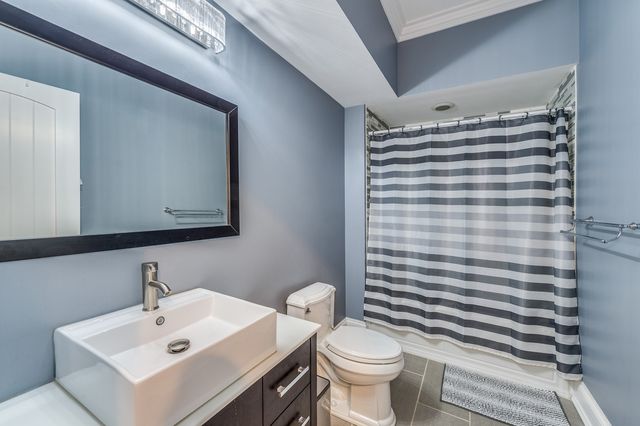 217 Haman Road, Inverness, IL 60010