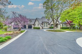 217 Haman Road, Inverness, IL 60010