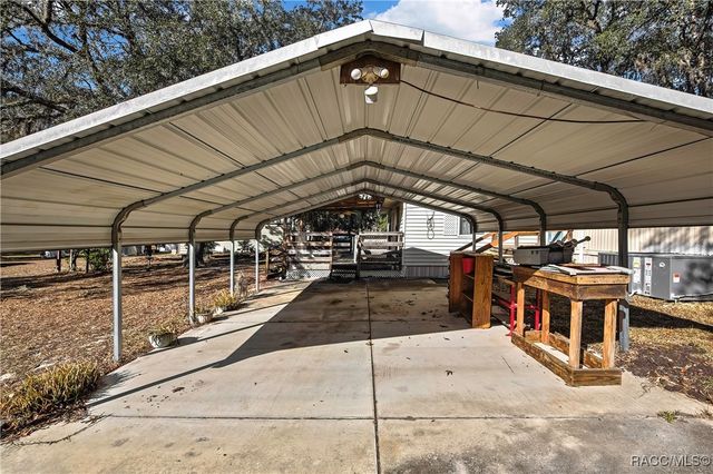 8750 N Brandy Terrace, Dunnellon, FL 34434