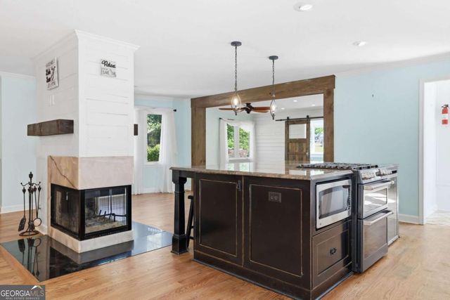 3709 Timberlake Drive, Gainesville, GA 30506