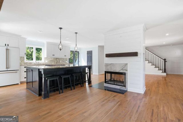 3709 Timberlake Drive, Gainesville, GA 30506