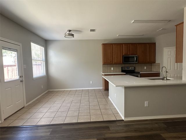 2800 Scott Place, Mckinney, TX 75072