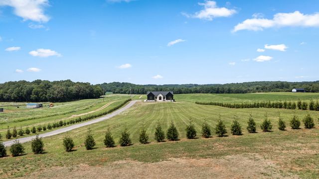 6954 Shelbyville Rd, Morrison, TN 37357