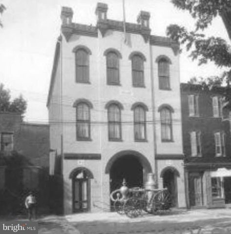 20 AND 28 N 2ND ST, Columbia, PA 17512