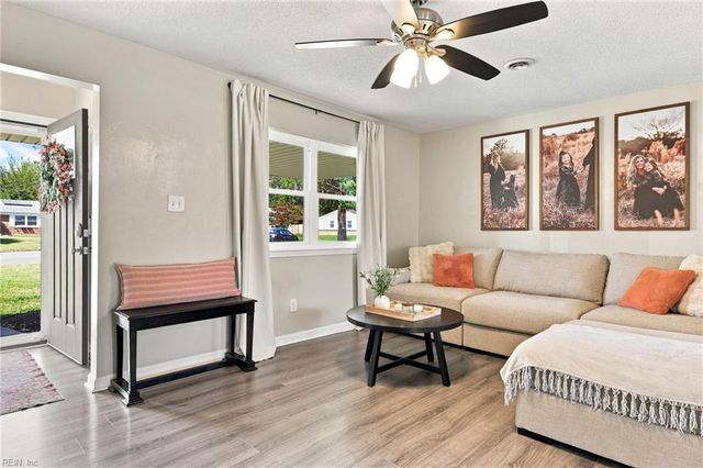 3820 Bent Branch DR, Virginia Beach, VA 23452