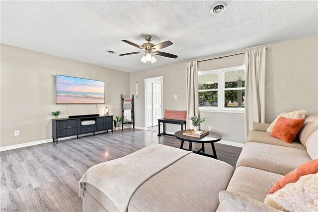 3820 Bent Branch DR, Virginia Beach, VA 23452