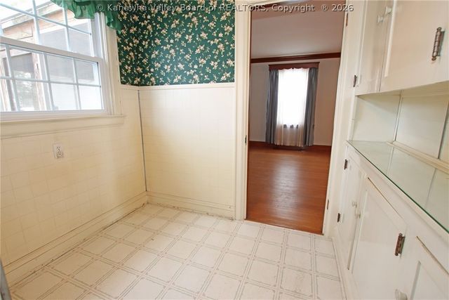 109 50th Street Se, Charleston, WV 25304